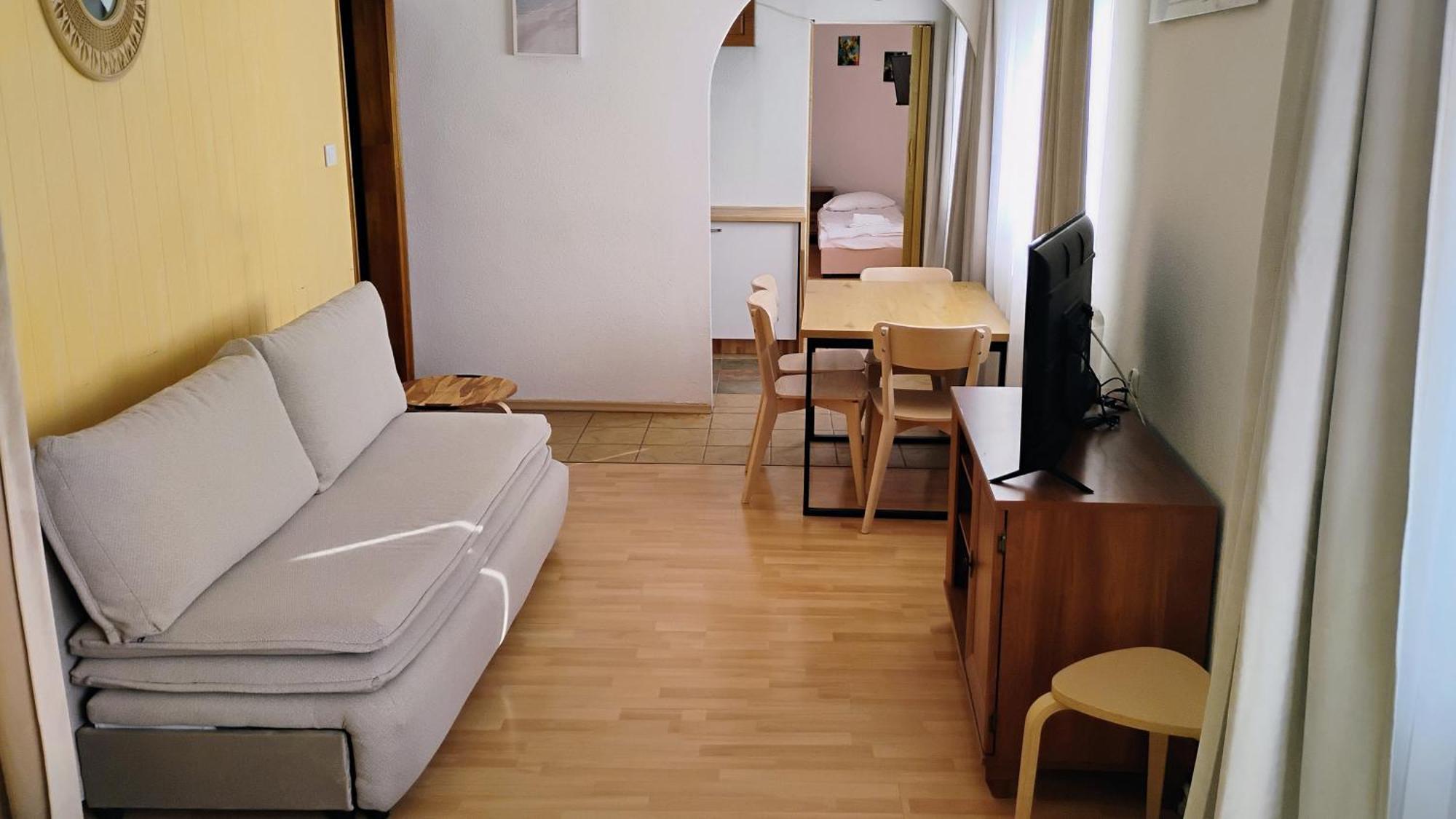 "U Latarnika" Przy Cichej 9 Apartment Kolobrzeg Luaran gambar